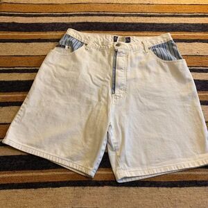 Vintage Womens Shorts White Denim Delta Burke 18‎  Western 90s Mom High Rise
